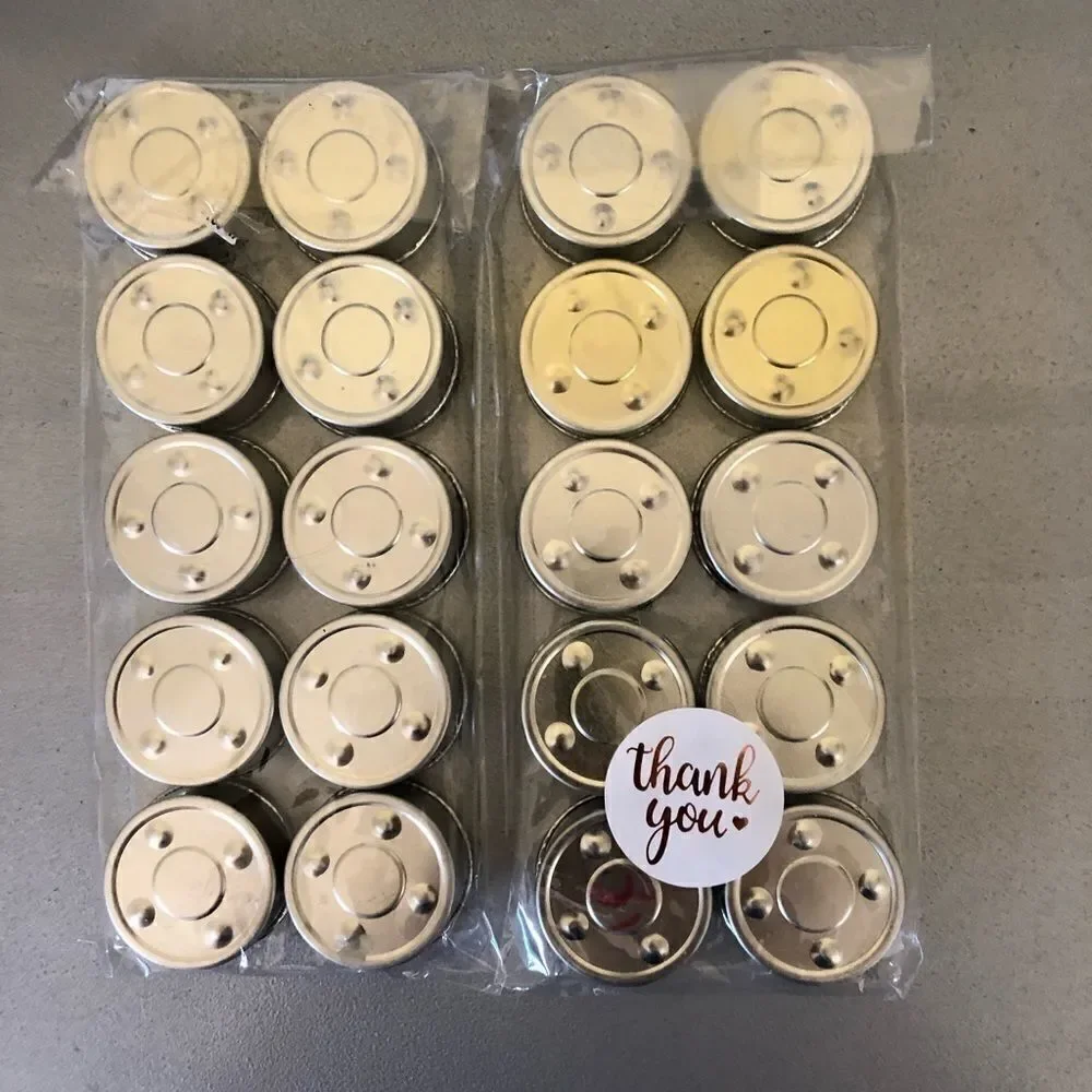 NWOT: Rose Tea-light Candle Set‎